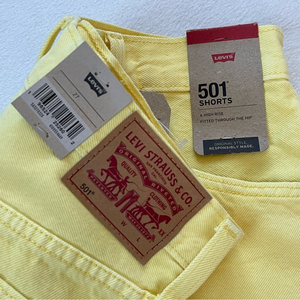 NWT Levi’s 501 women’s shorts, 100% cotton, bright yellow, high rise, size 27 - Picture 3 of 5